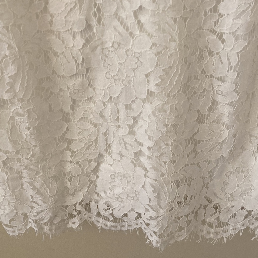 Lulus lace dress ๐ - Picture 9 of 10